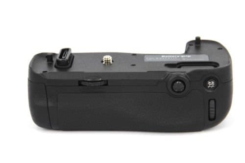 PicknBuy Vertical Battery Grip Pack as MB-D16 for Nikon D750 DSLR SLR Camera