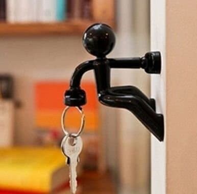 Wall Climbing Strong Magnetic Man Style Keyring Set Holder Black
