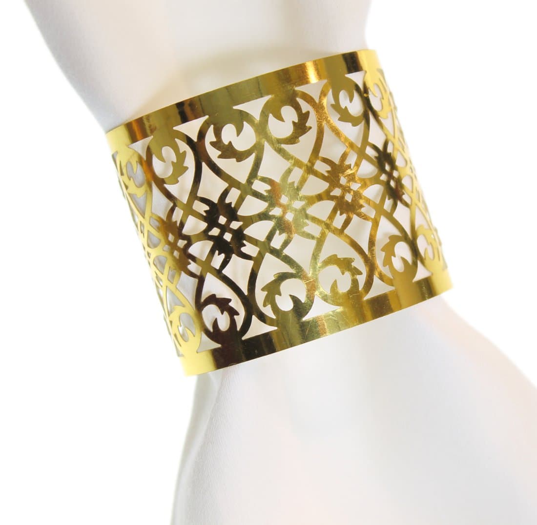 CB Accessories Premium Napkin Rings Set of 24 Laser Cut Foil Paper for Table Decoration, Dinner Parties, Weddings, Special Events and Catering Services (Gold, 24 Pieces)
