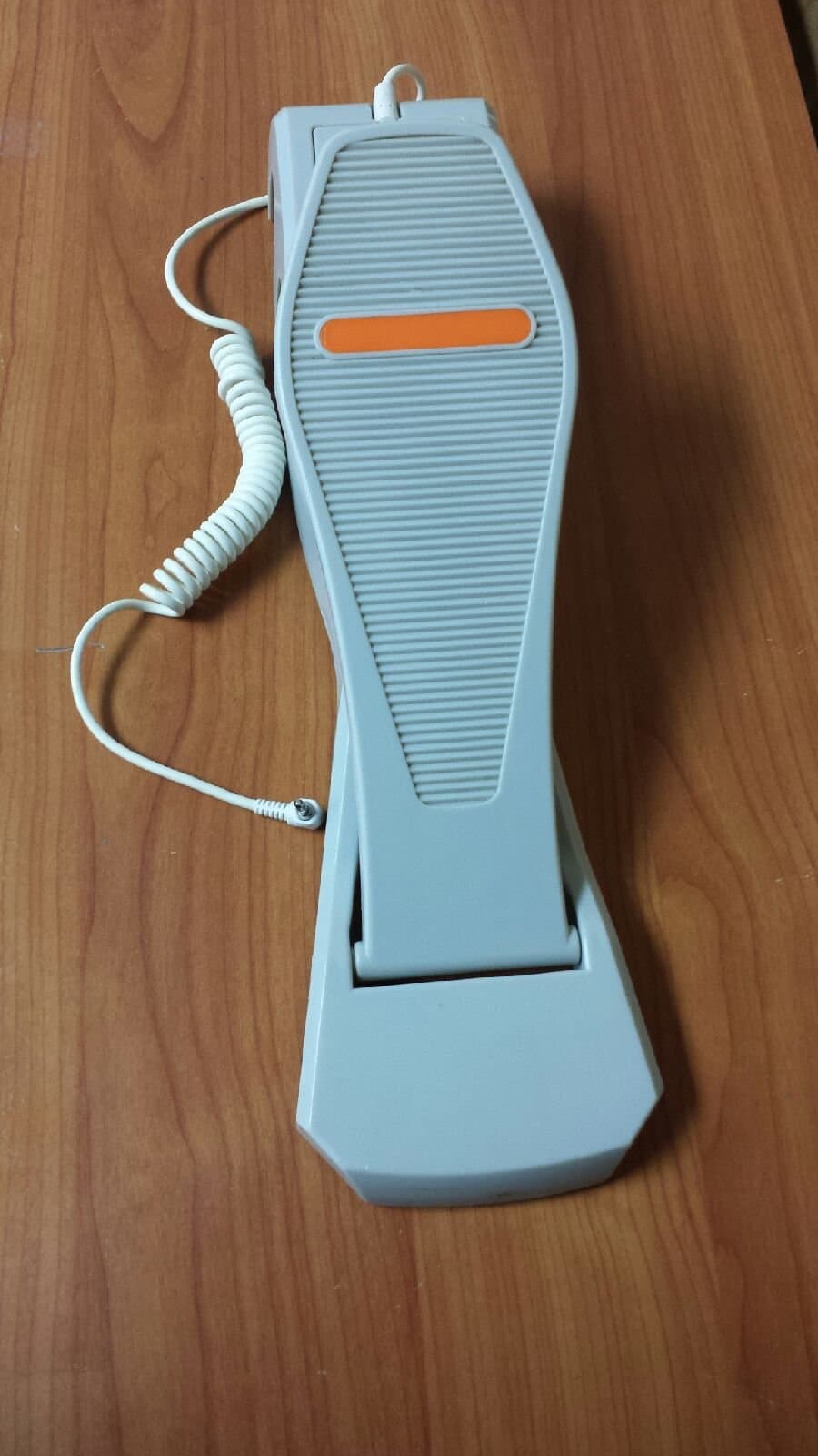 Universal Rock Band 1 WHITE Replacement Kick Pedal (works with Rock Band 1, 2 and 3) (Wii, PS3, Xbox 360)