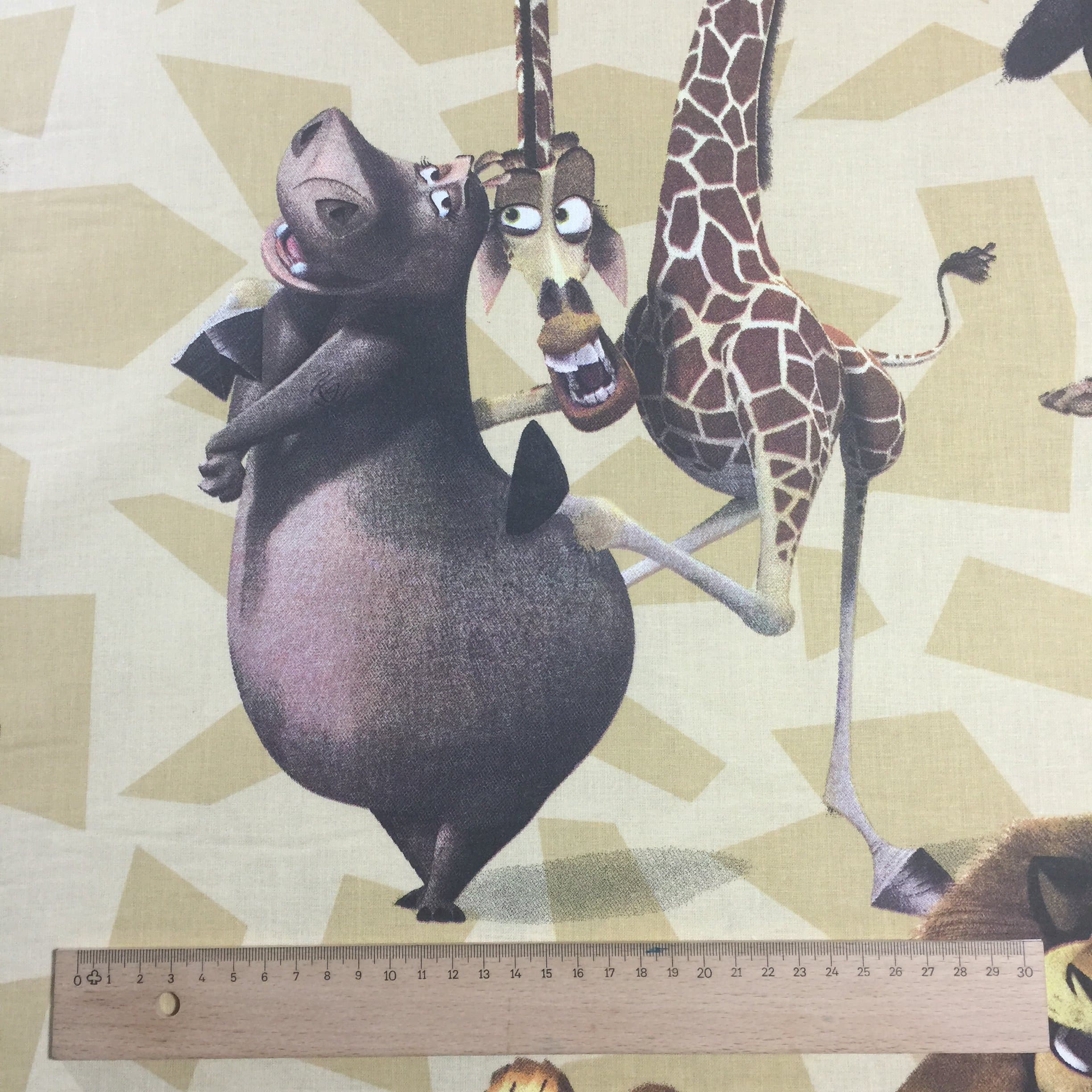 Licensed by DreamWorks Animation LLC – Beige Madagasacr Alex Print Premium Grade 100% Cotton Fine Weave Children’s Curtain Bedding Fabric 142 cm Wide – Sold by The Metre