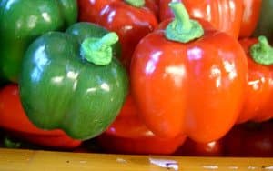 DIY Artificial Fake Food Fruit Vegetable for Home,Restaurant, Hotel Decorative Product Made By Artisan - Artificial Green Bell Pepper/Sweet Peeper/Capcicum 1 Pcs