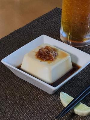 Tsukudani of Boiled ginger 2.1 oz (60g) in bottle. Tsukudani is a preserved food made with soy sauce. A traditional Japanese food that has been around for 400 years.