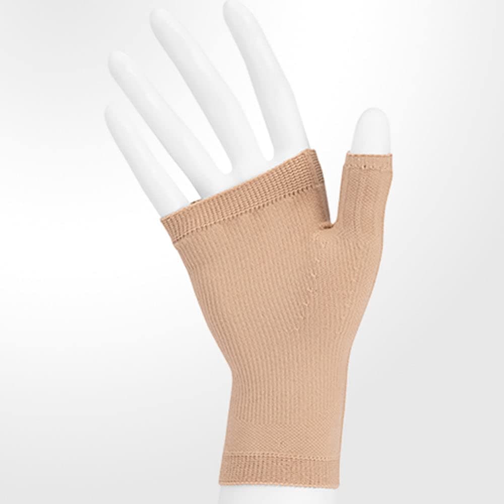 Juzo 20-30 mmHg Soft Seamless Gauntlet, Right Beige, M