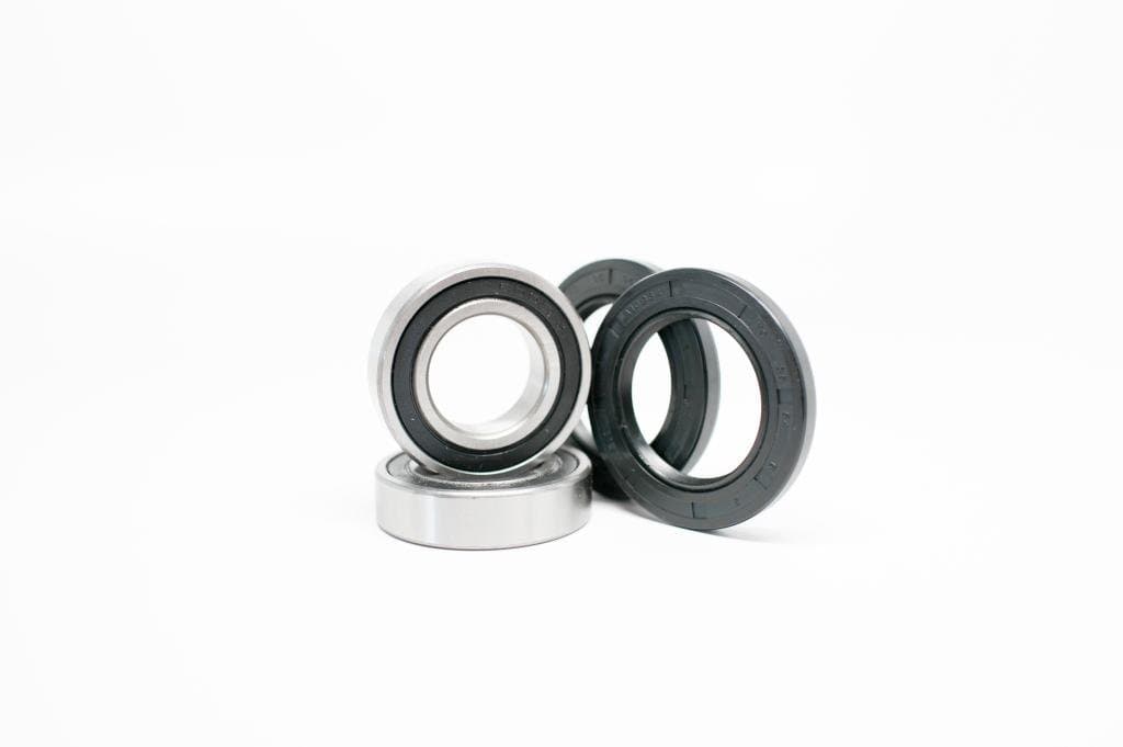 Tomco TC25-1396 Rear Axle Wheel Bearing & Seal Kit