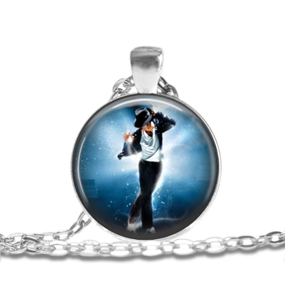 A2ZPlusmore King of Pop Bezel Pendant Necklace Silver Plated AMZN34