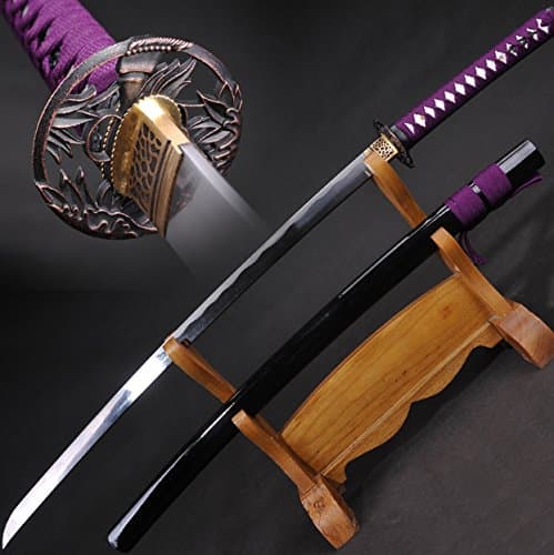Handmade Katana Japanese Samurai Sword Oil Quenched Damascus. Folded Steel Full Tang Blade Very Sharp Battle Ready Can Cut Trees