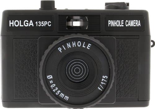 Lomographic Cameras 4578 Holga 135 Pinhole Camera Package (black)