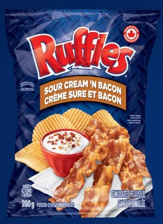 Lays Ruffles Sour Cream & Bacon Potato Chips 200g/7.1 oz. {Imported from Canada}