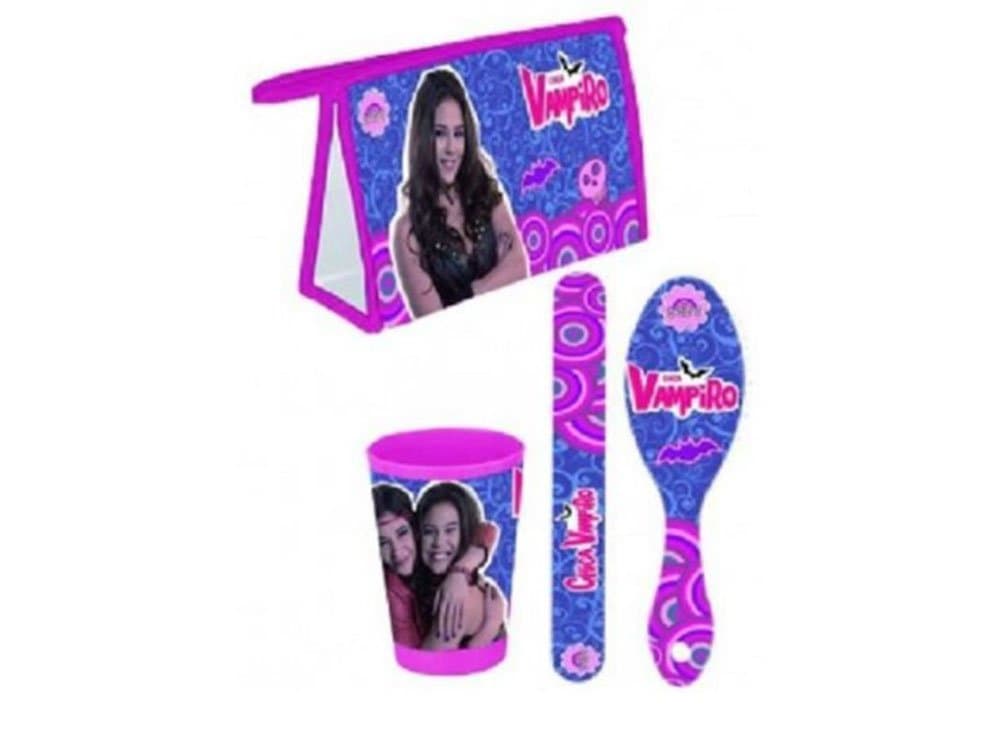 Toiletry kit with Chica Vampiro