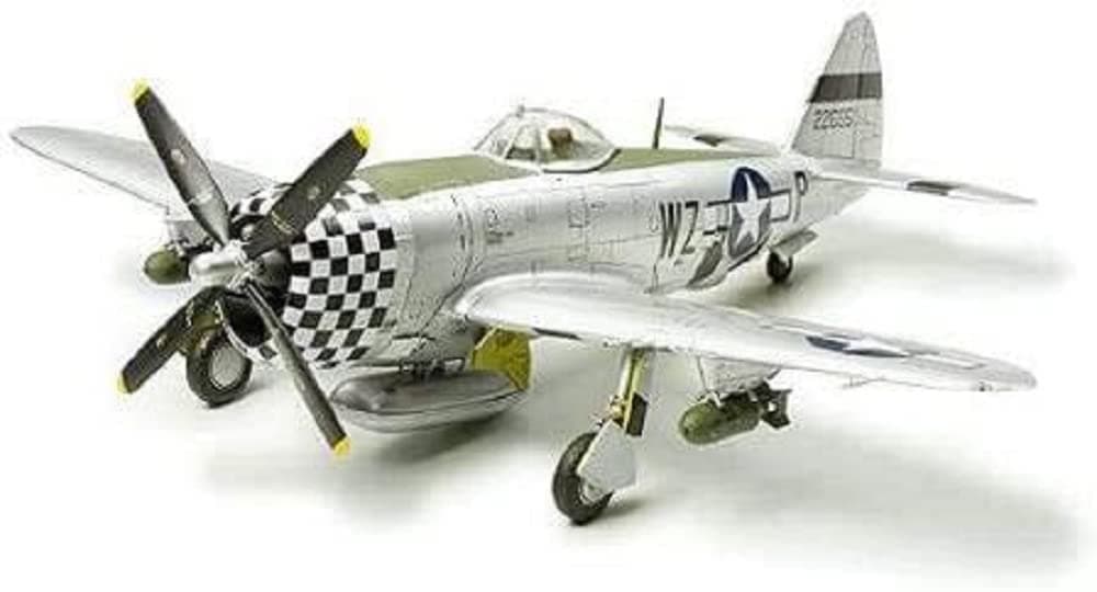 P-47D Thunderbolt Bubbletop 1:72 Scale Model - 300060770