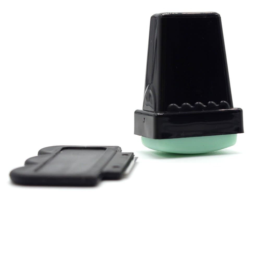 WellGoal Professional Manicure Nail Art Stamper And Scraper Set--Black with Green