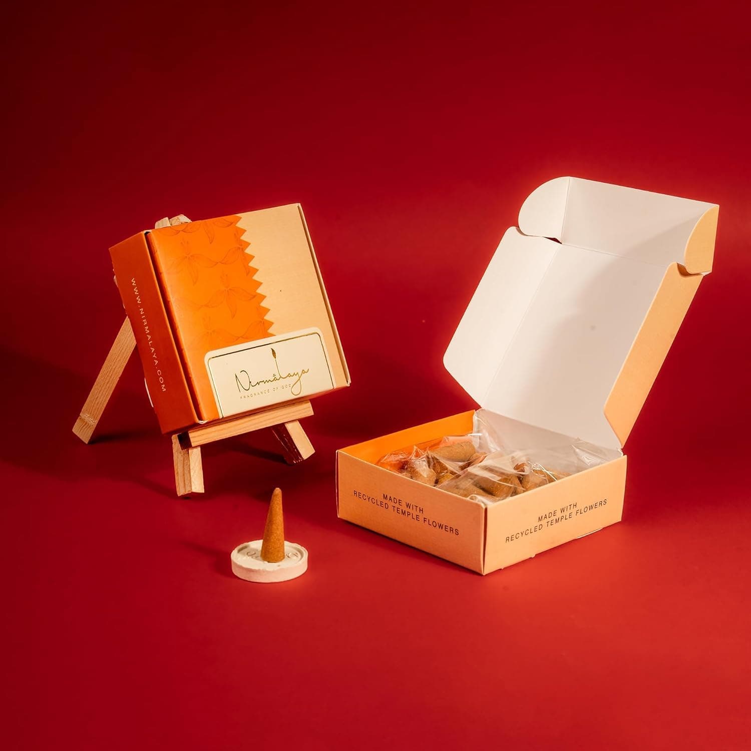 Sandalwood Incense Cones - 40 Organic Scented Cones Per Pack - Charcoal Free Dhoop Cones - Christmas Incense