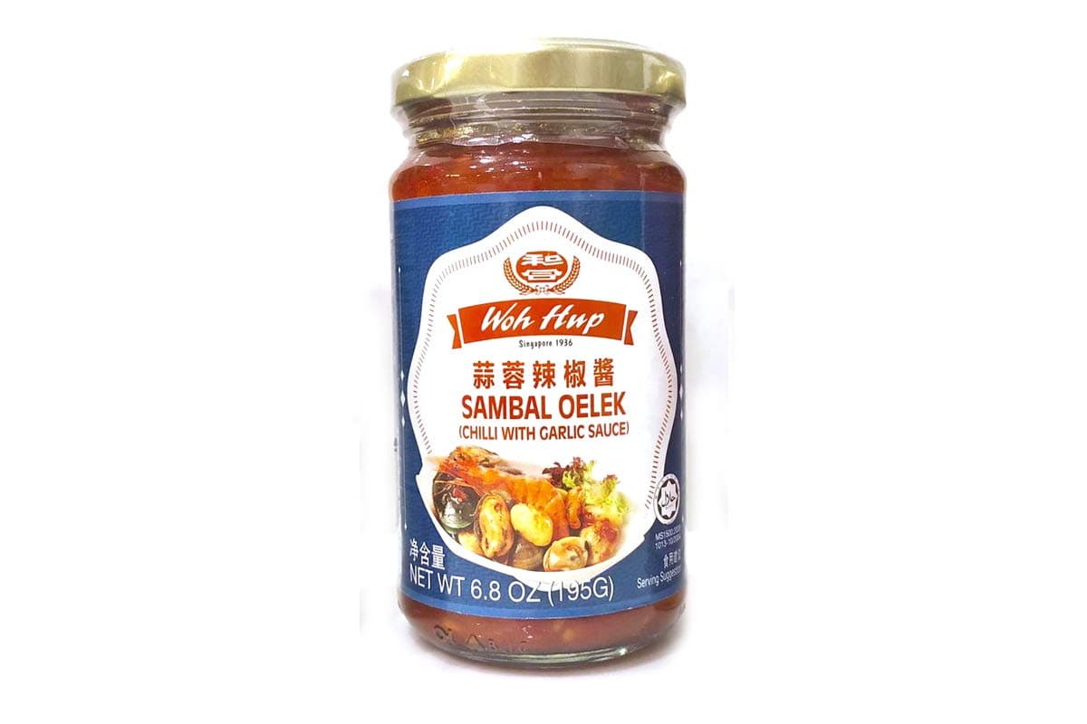 Sambal Oelek (Chilli With Garlic Sauce) - 195g (Pack of 1)