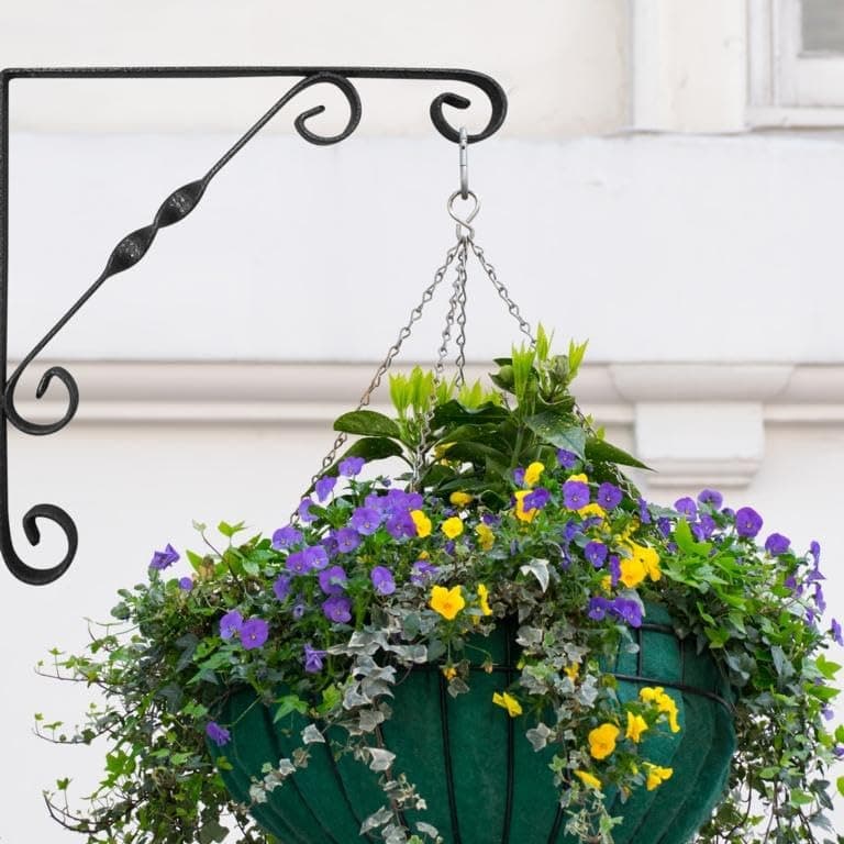 Scroll shelf bracket 100x100mm in black