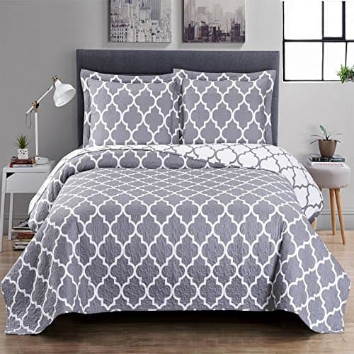 GoLinens Reversible Bed Coverlet Set with Pillowshams Meridian Quilted King/California King, Navy/White
