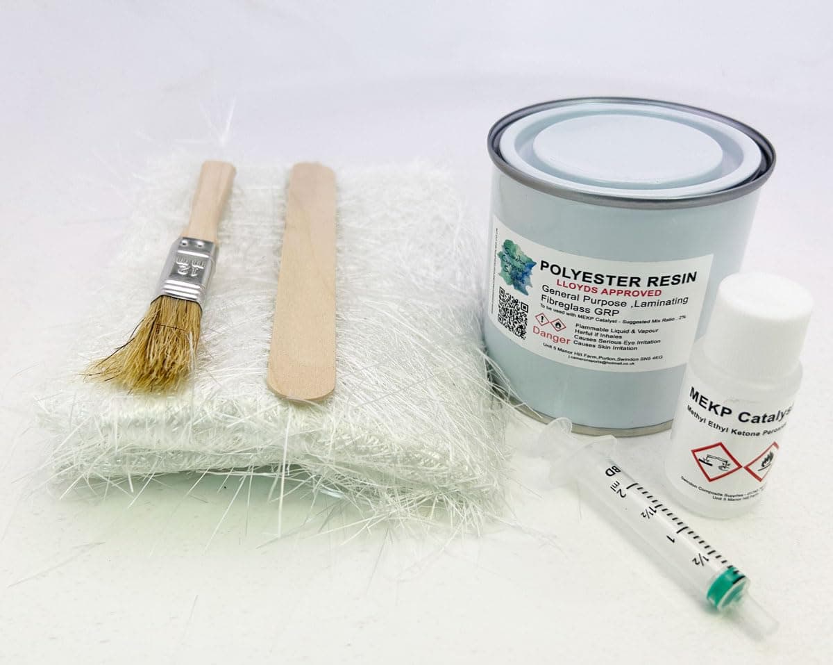 Fibreglass Repair Kit 250g - Resin,Hardener & Fibreglass - with accessories- Professional Standard LLoyds Approved