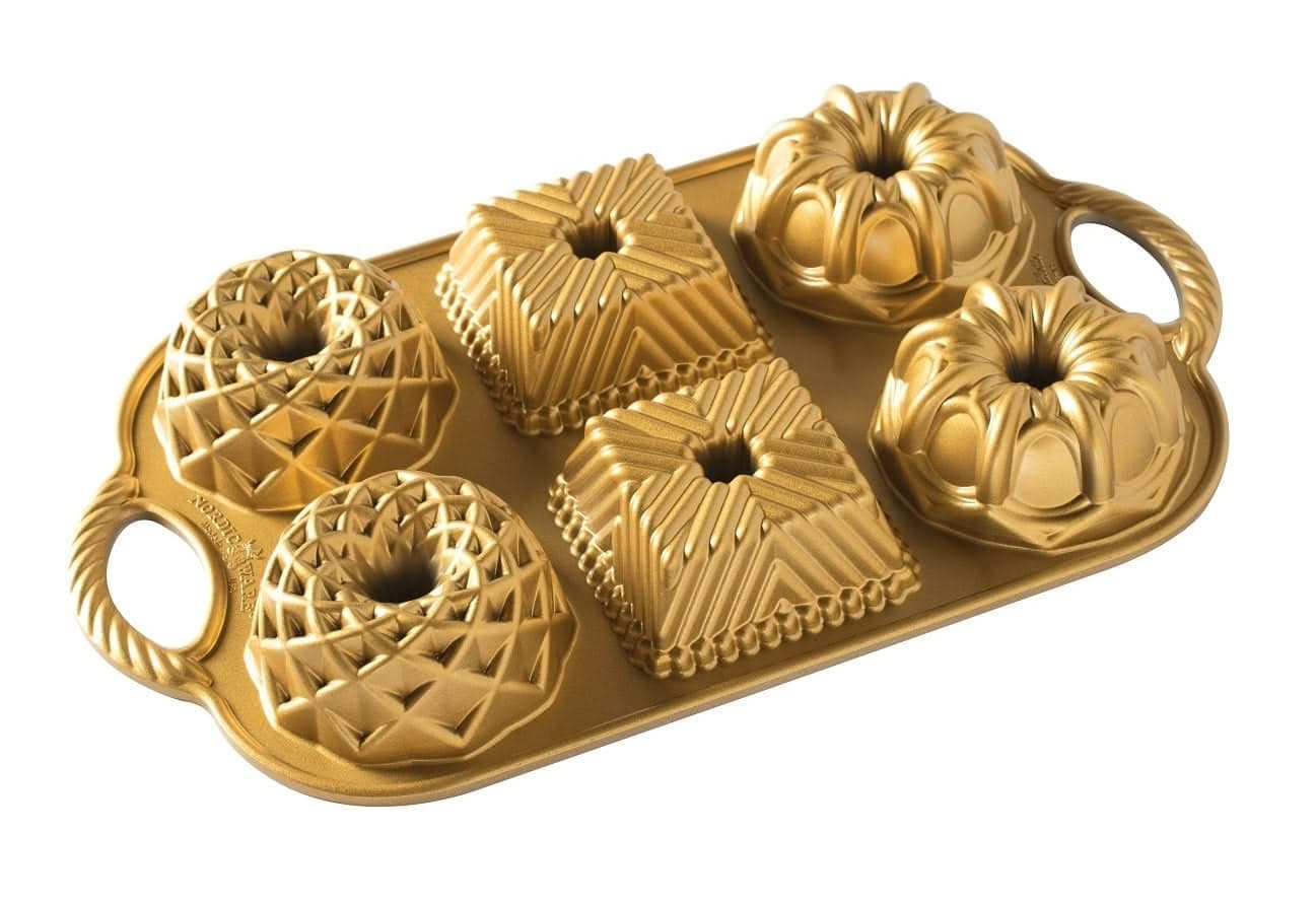 Nordic Ware Geo Bundtlette Pan, Cast Aluminium Mini Bundt Tin, Bundt Cake Tin for 6 Cakes, Cake Mould Colour: Gold 91277