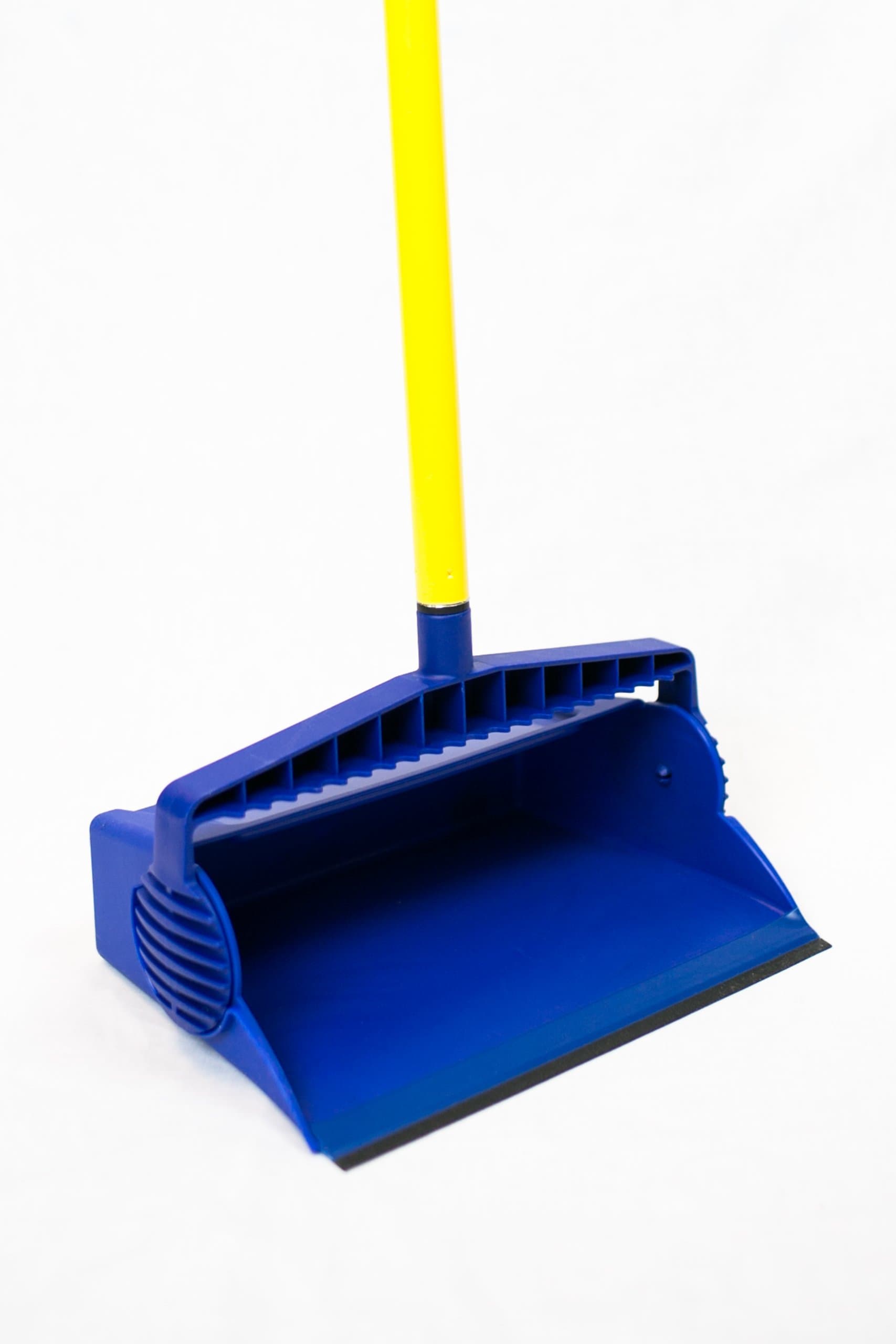 4003-04LP Series Lobby Dust Pan with 33" Straight Handle with Clip in Blue/ Yellow, (Pack of 6)