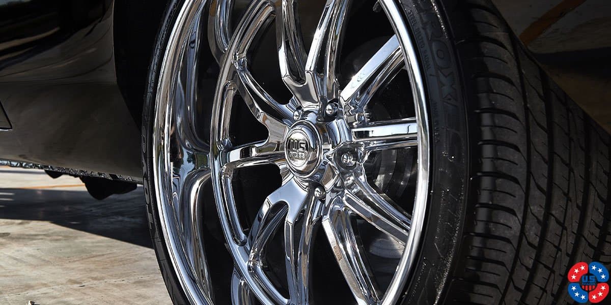 22" Inch US Mags Rambler Chrome Wheels & Tire Package | Set of 4 | Includes Free Wheel Club LA T-Shirt | Fits Chevy Ford Pontiac Cadillac Buick Dodge BMW