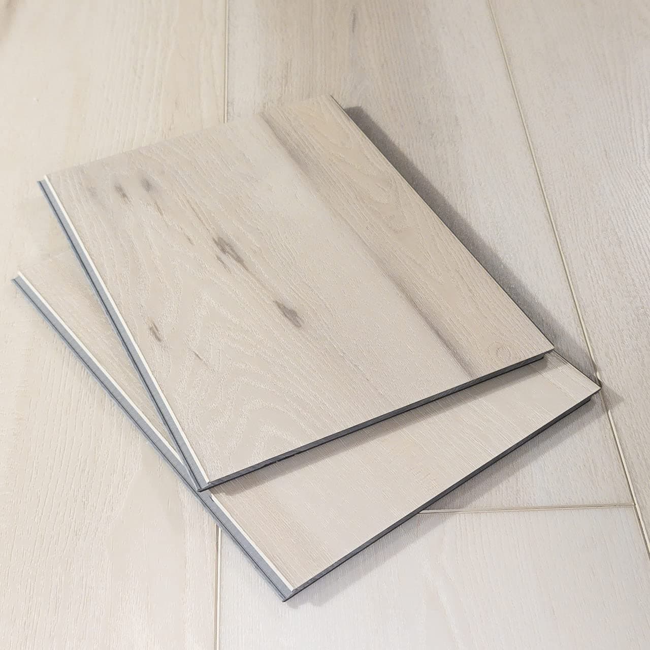 12” Cut Sample Luxury Vinyl Plank Flooring | DIY Click Installation, 40 Mil Wear Layer, Waterproof and Scratch Resistant LVP | Yuzen Signature