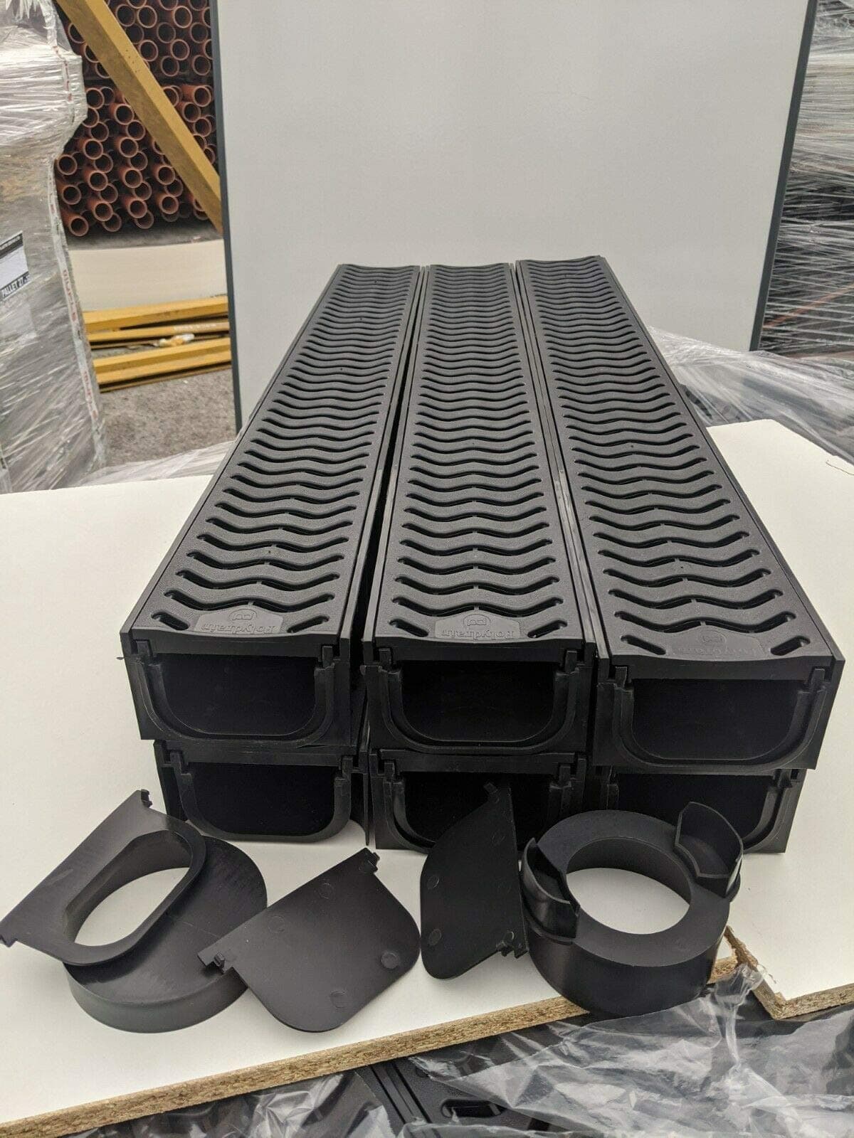 POLY Drainage Channel Driveway & PATIOS 6mtr Plastic Grating Free Accessories Y