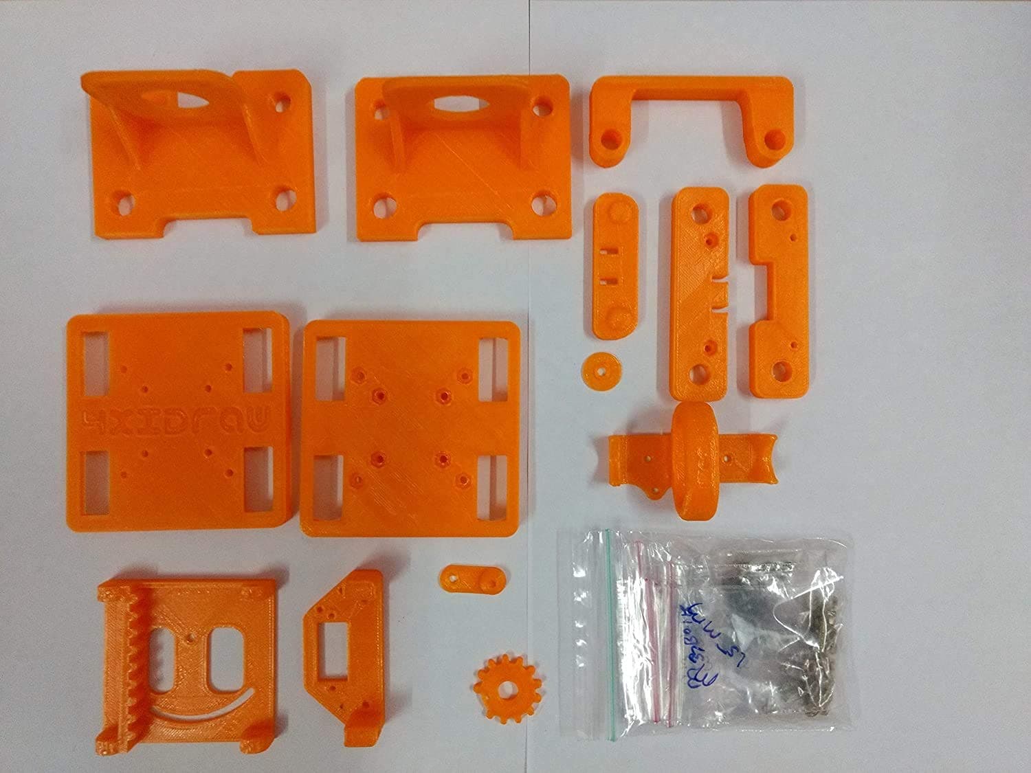 AxiDraw Clone body 3D Printed Plastic parts only with all nut and bolts.