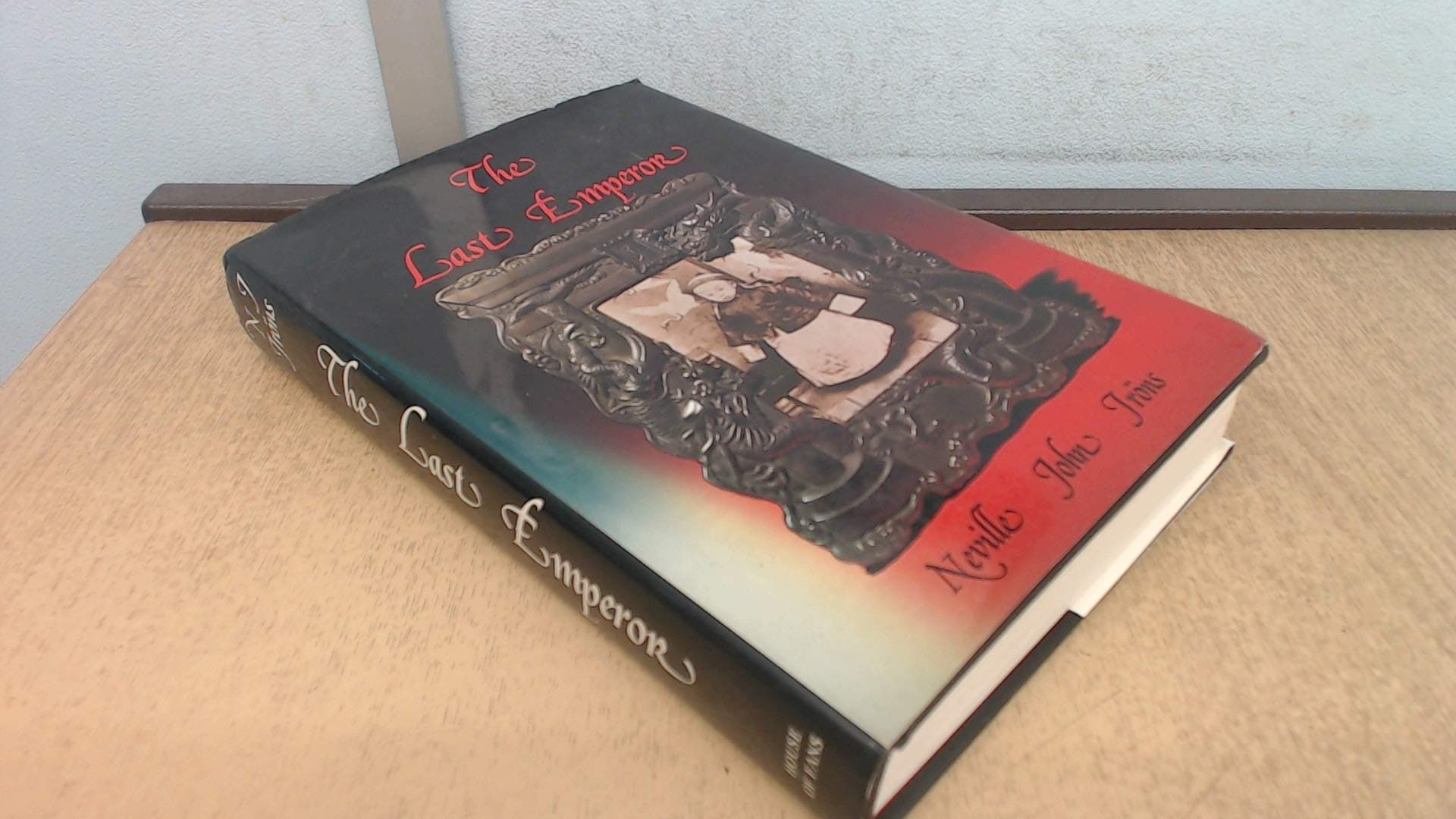 The last emperor: The life of the Hsüan-t'ung emperor Aisin-Gioro Pʼu-yi, 1906-1967