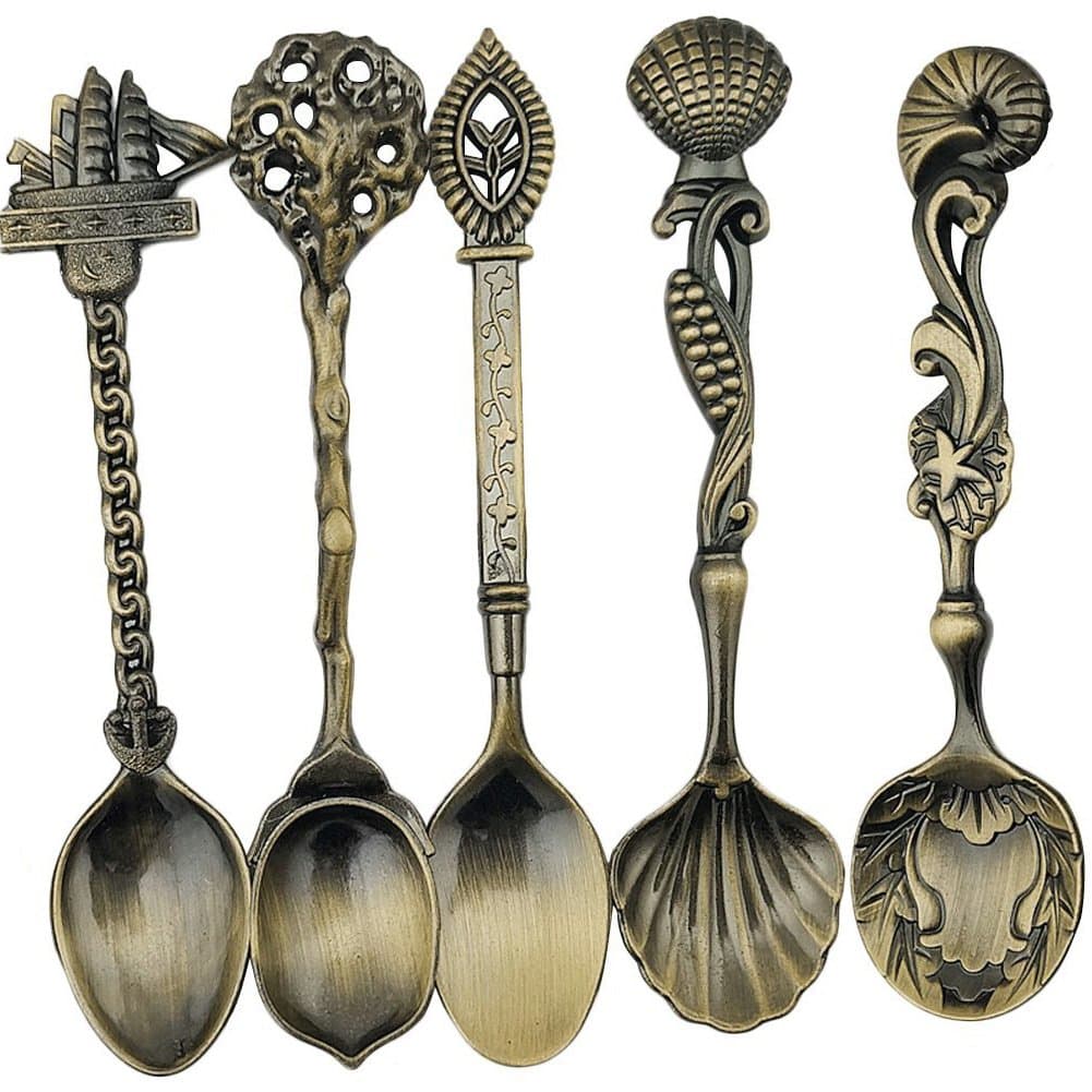5 Pcs Stainless Steel Retro Coffee ScoopsCoffee Spoon Teaspoon, Royal Style Metal Carved Sweet Snacks Soup Scoops for Kitchen Vintage Dining Bar Tableware