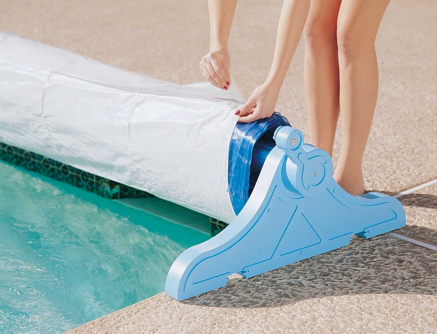 MOSKILA Hinspergers SC18 Poly Tarp Swimming Pool Solar Blanket Protective Cover - 18 Feet Wide