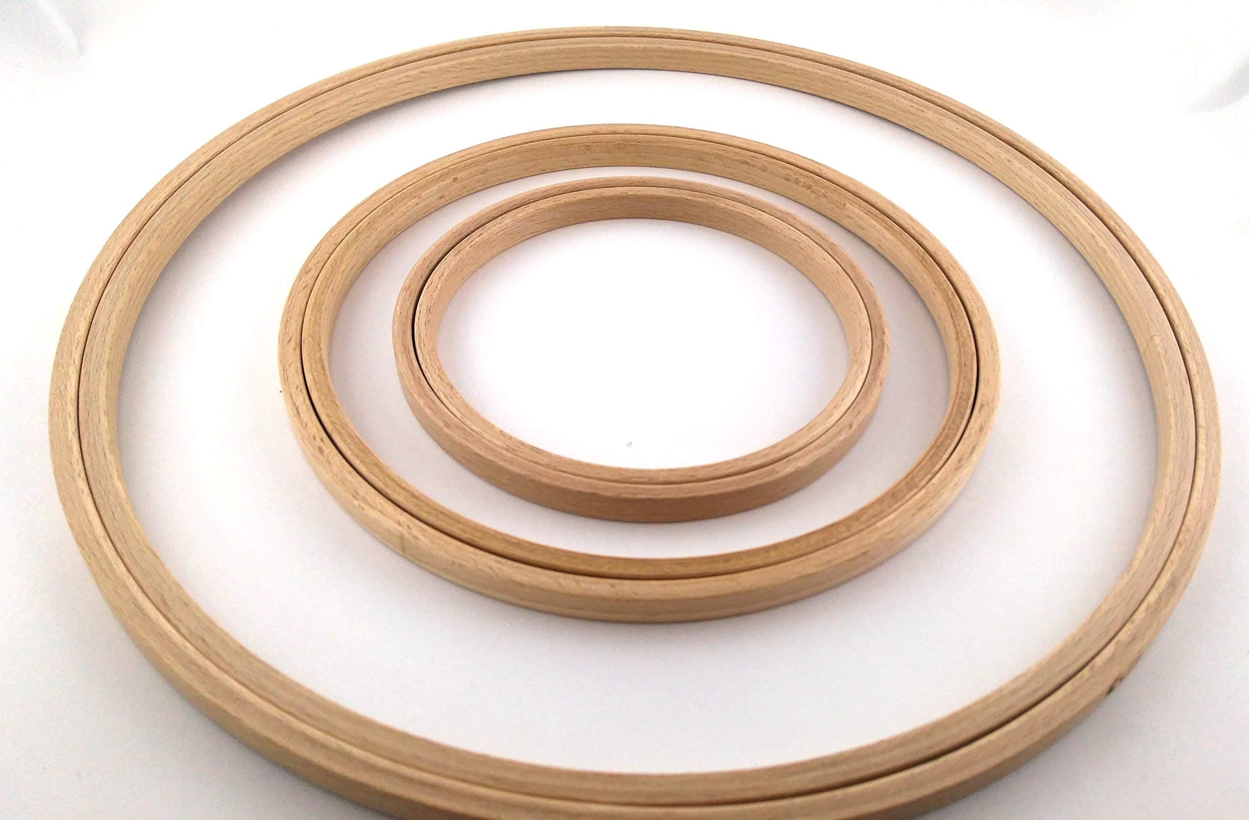 Embroidery Ring Frame Hoop 8mm high, Without NO Screw Wooden Ring for Cross Stitching Picture Frame Art Stitching Frame (12 inch/30.5 cm)