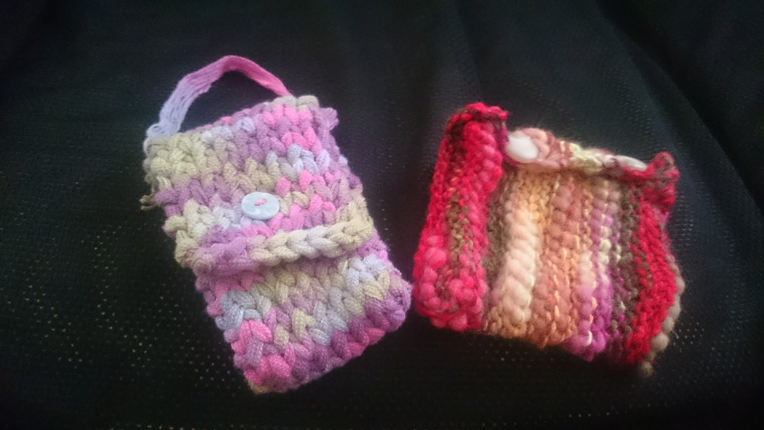 handmade hand knitted carry case hold alls purse small device holder