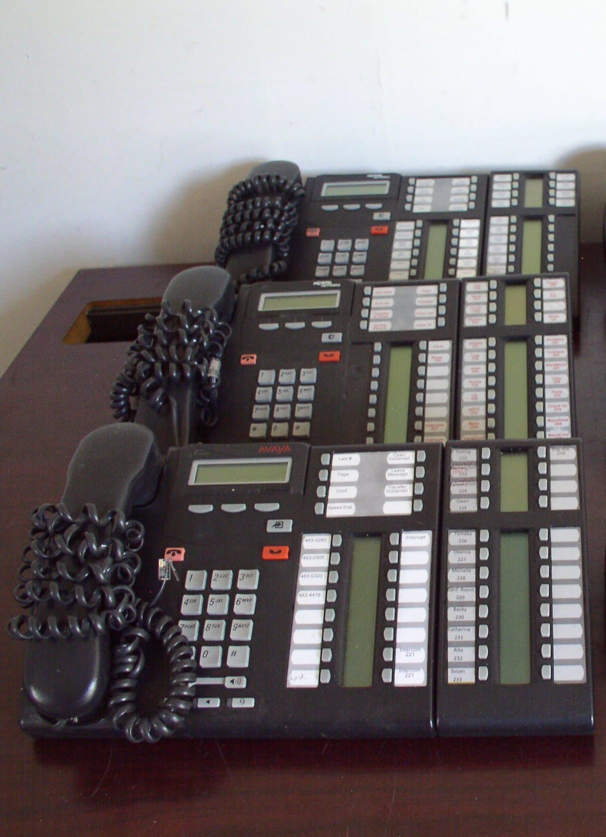 Nortel Avaya T7316E Phone with T24 Key Indicator (KIP) Addon Module