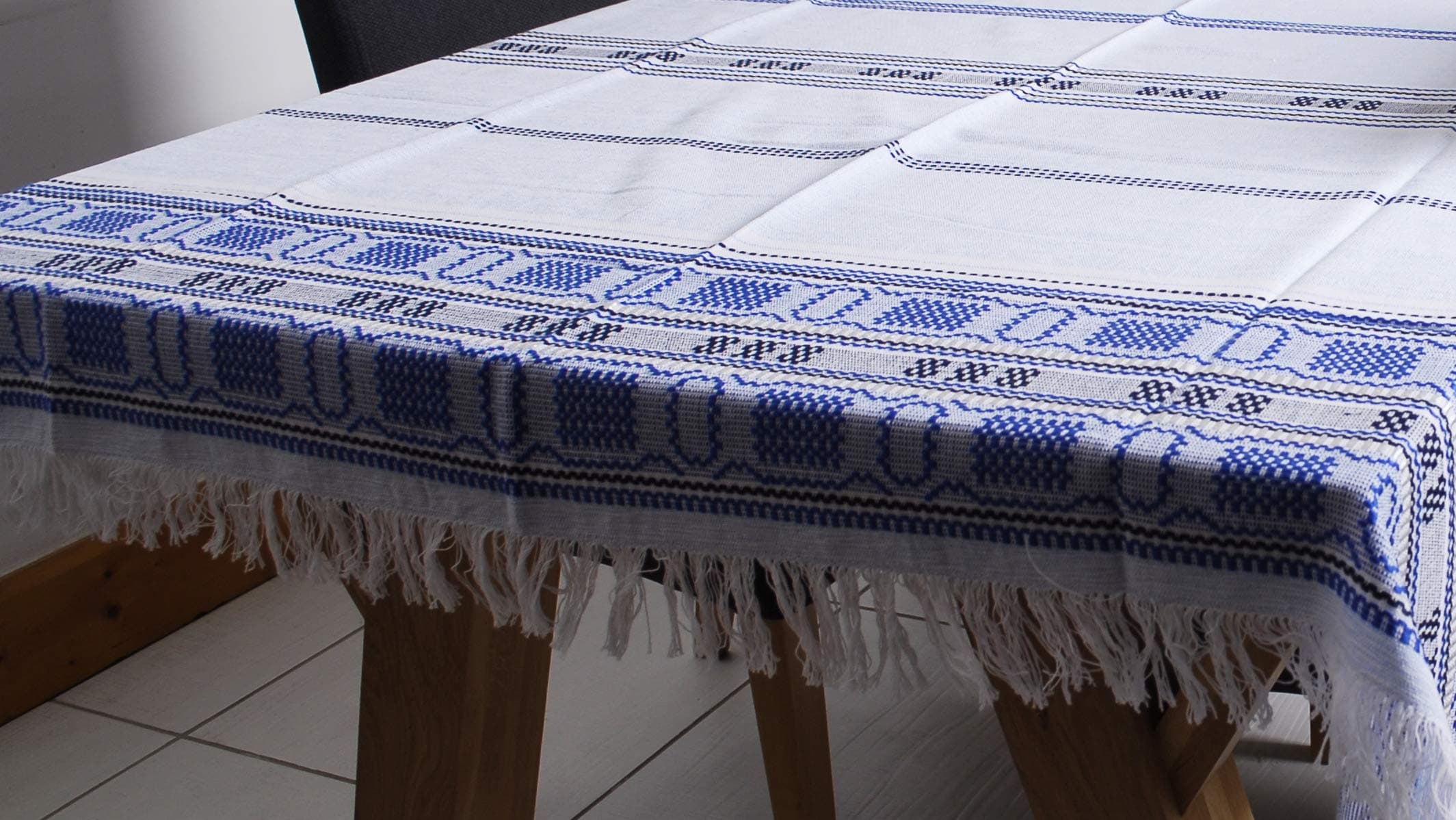 Madacha Rectangular Tablecloth - Embroidered Cotton - Handmade - 130x134 cm - Russia - Blue and White