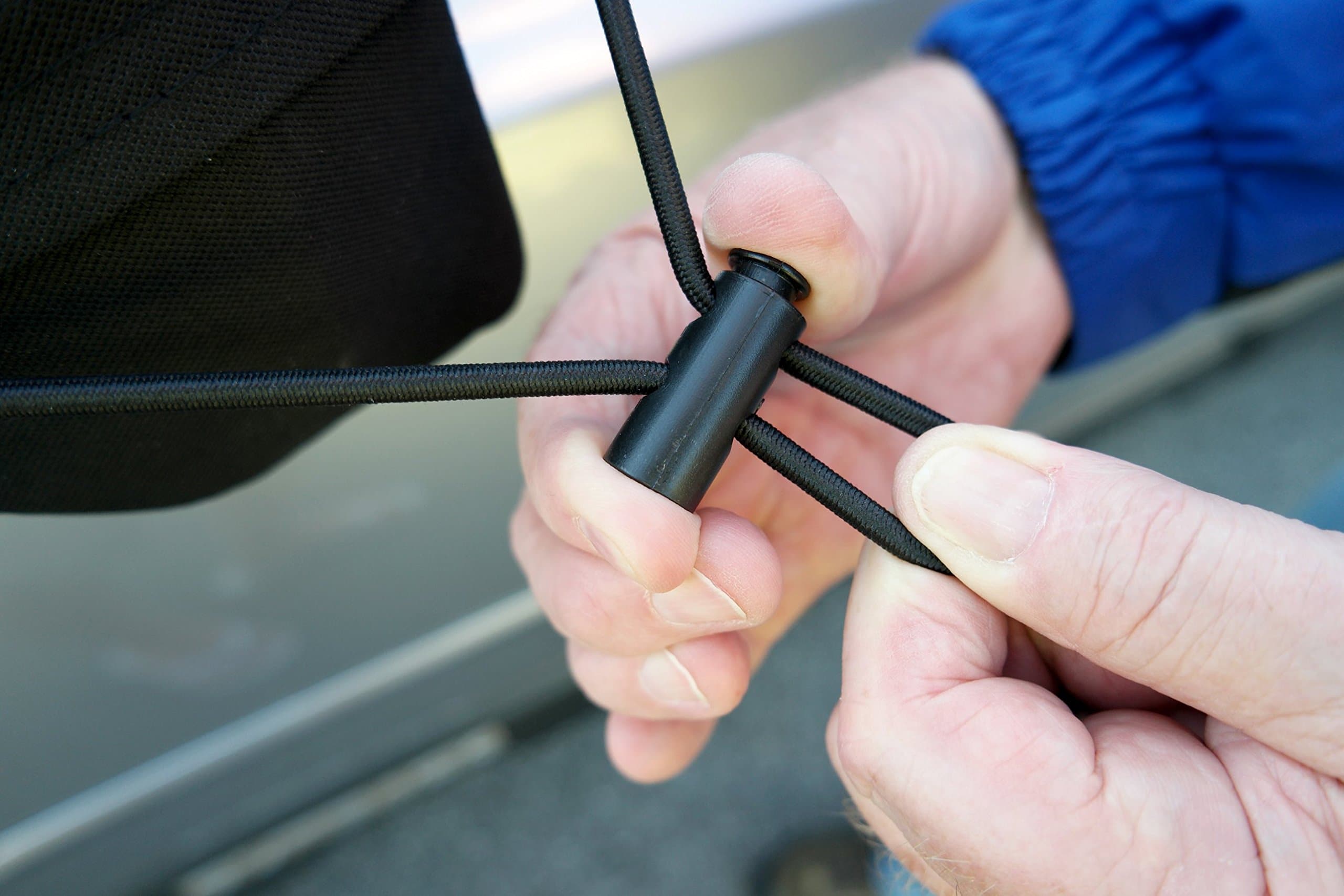 NFL FrostGuard: Winter Snow, Ice and Frost Windshield Cover - Tennessee Titans - Standard Size