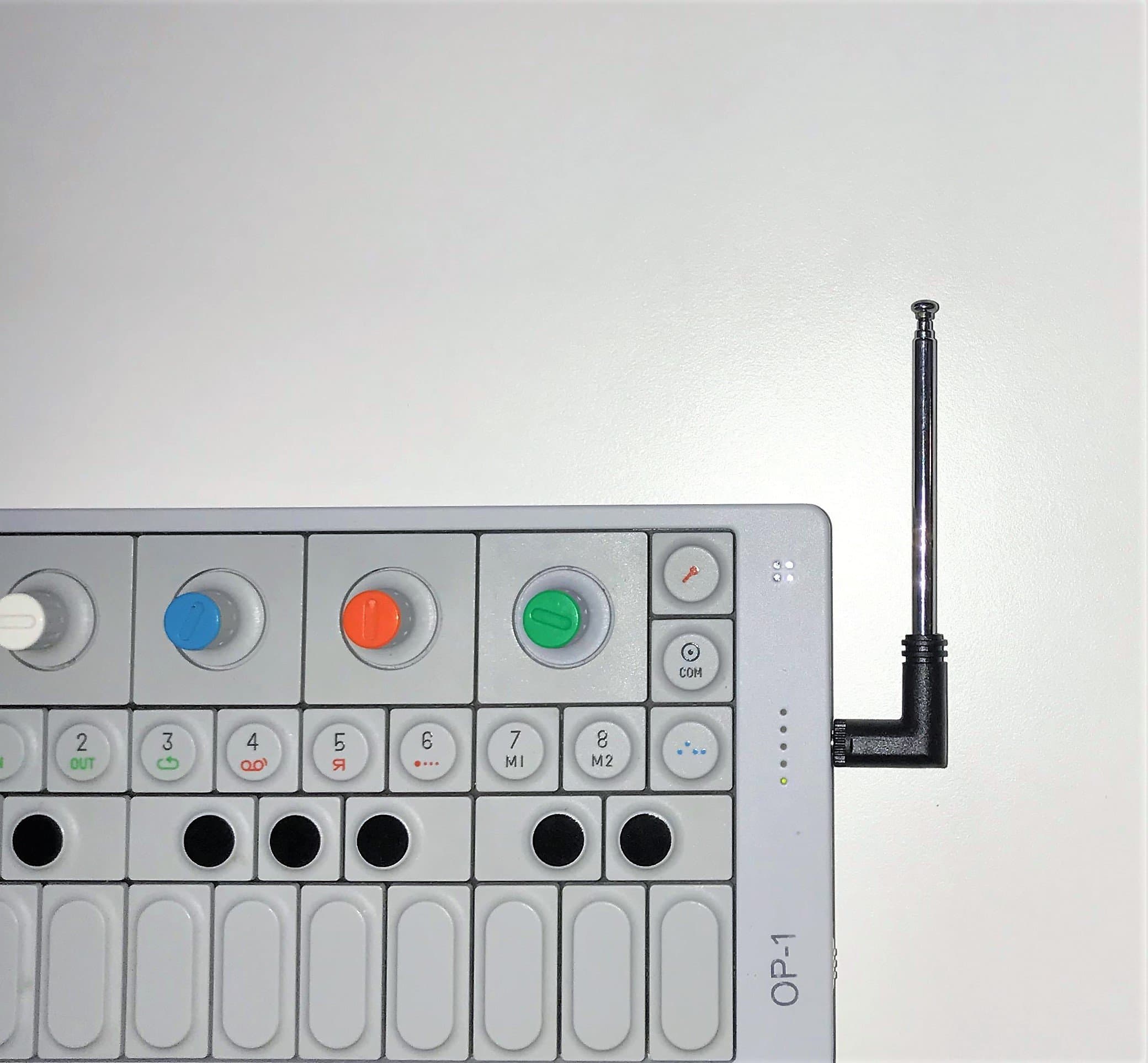 Antenna For Teenage Engineering OP1 - Aerial For Radio FM - OP-1 With Protective Accessory Case