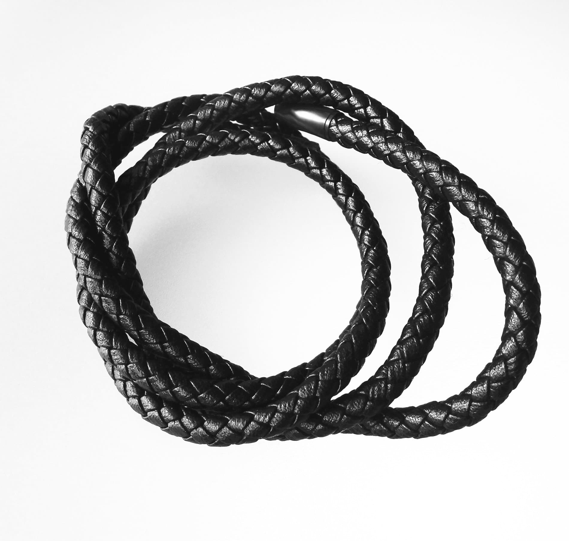 Glory Qin 3 Yards Round Folded Bolo Braided Genuine Leather Cord for Making Bracelet & Jewelry (Black, 6mm)