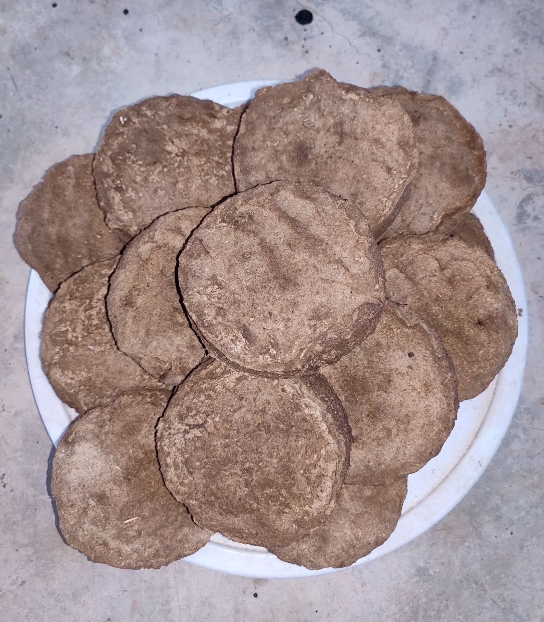 Sai Organic Homemade Pure Cow Dung Cake Set of 25 PC