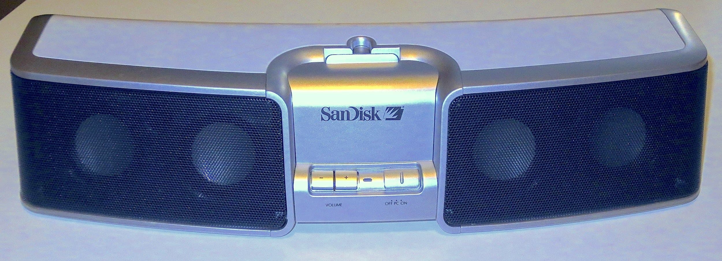 SanDisk Sansa Speaker Dock for Sansa e100 and m200 Series Players