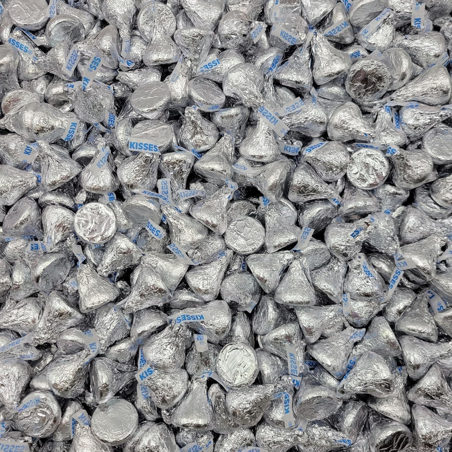 Hershey Kisses Milk Chocolate Candy - 200 Pieces Hershey Kisses Bulk - Silver Kisses Chocolate Candy Individually Wrapped - Bulk Candy for Party Favors, Snacking and Sharing - 2 Pounds