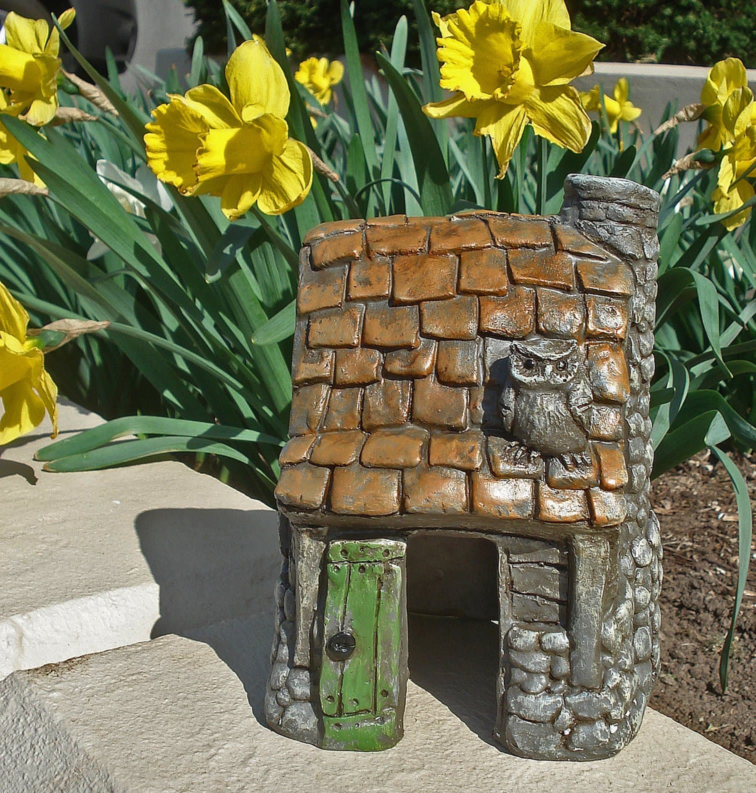 GHS-5091-0111 Painted Resin Owl Log Cabin Outdoor Statue, 6.5-Inch