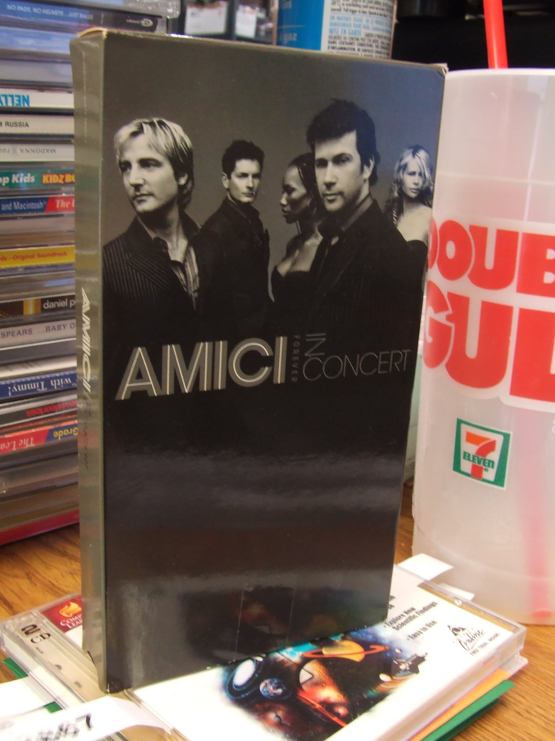 Amici Forever: In Concert