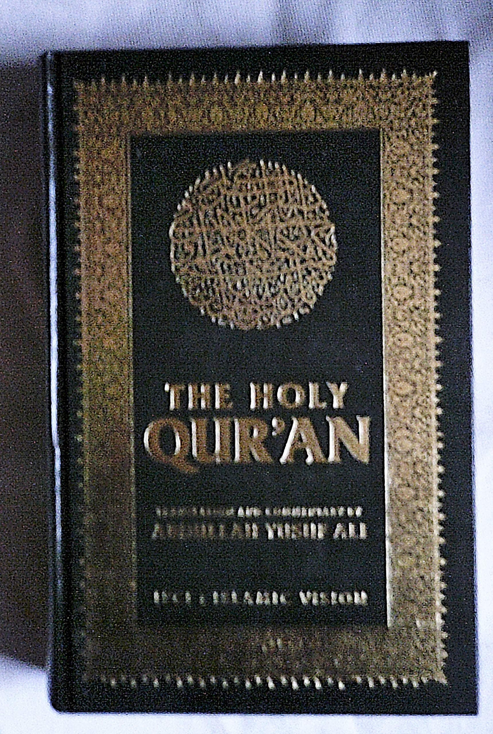 The Holy Qur'an: English Translation, Commentary and Notes with Full Arabic Text: 2 by Ali Yusuf Abdullah (2001-10-19) Hardcover – 3 Nov. 2001