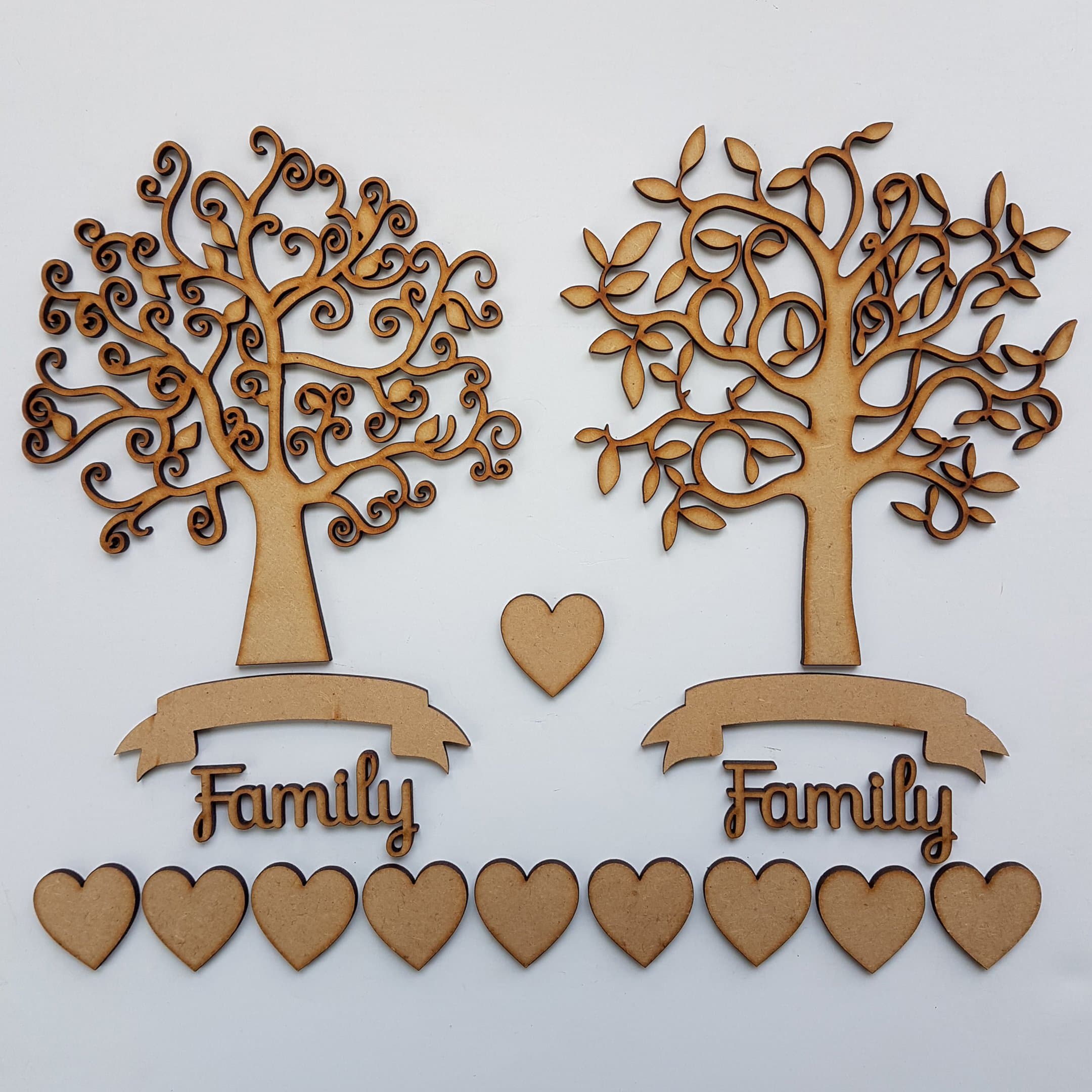 Shu Gifts Pack of 2 Wooden Family Tree set Banner, Family and Hearts