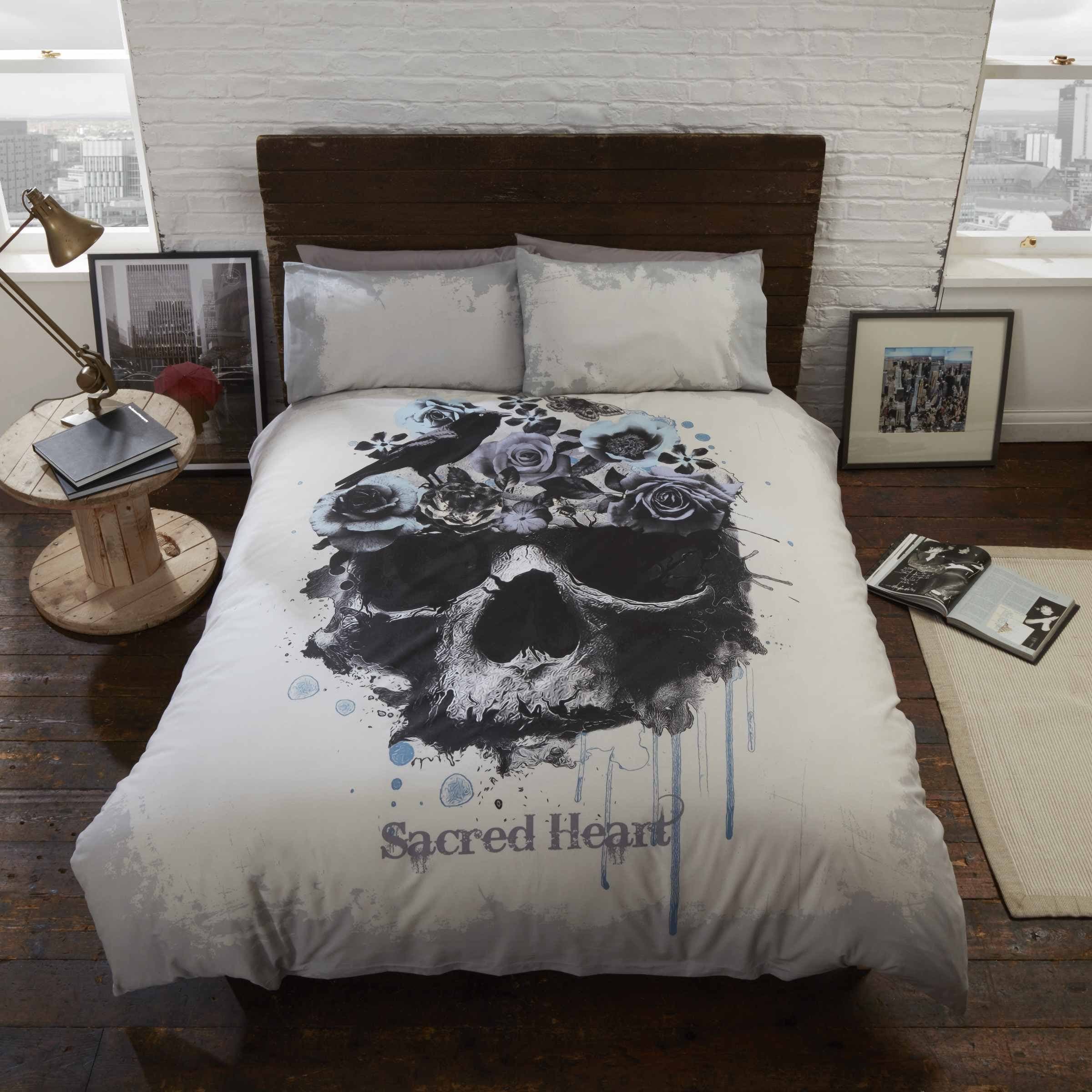 Sacred Heart Double Bed Duvet Cover and Pillowcase Set Gothic Skull, Polyester, Multi