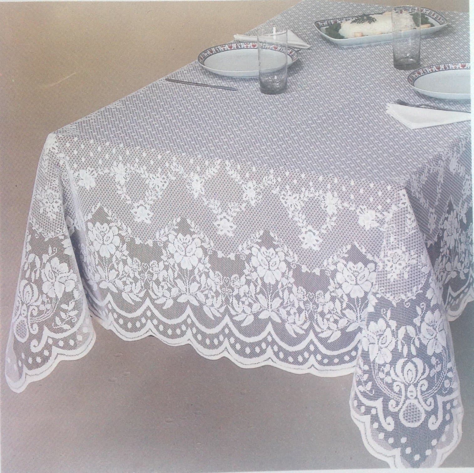 Veneza White and Ecru / Ivory Lace Tablecloth, Floral Pattern and Shapes. Perfect for Wedding, Banquet,Party Table (60"x84" Oval, White)