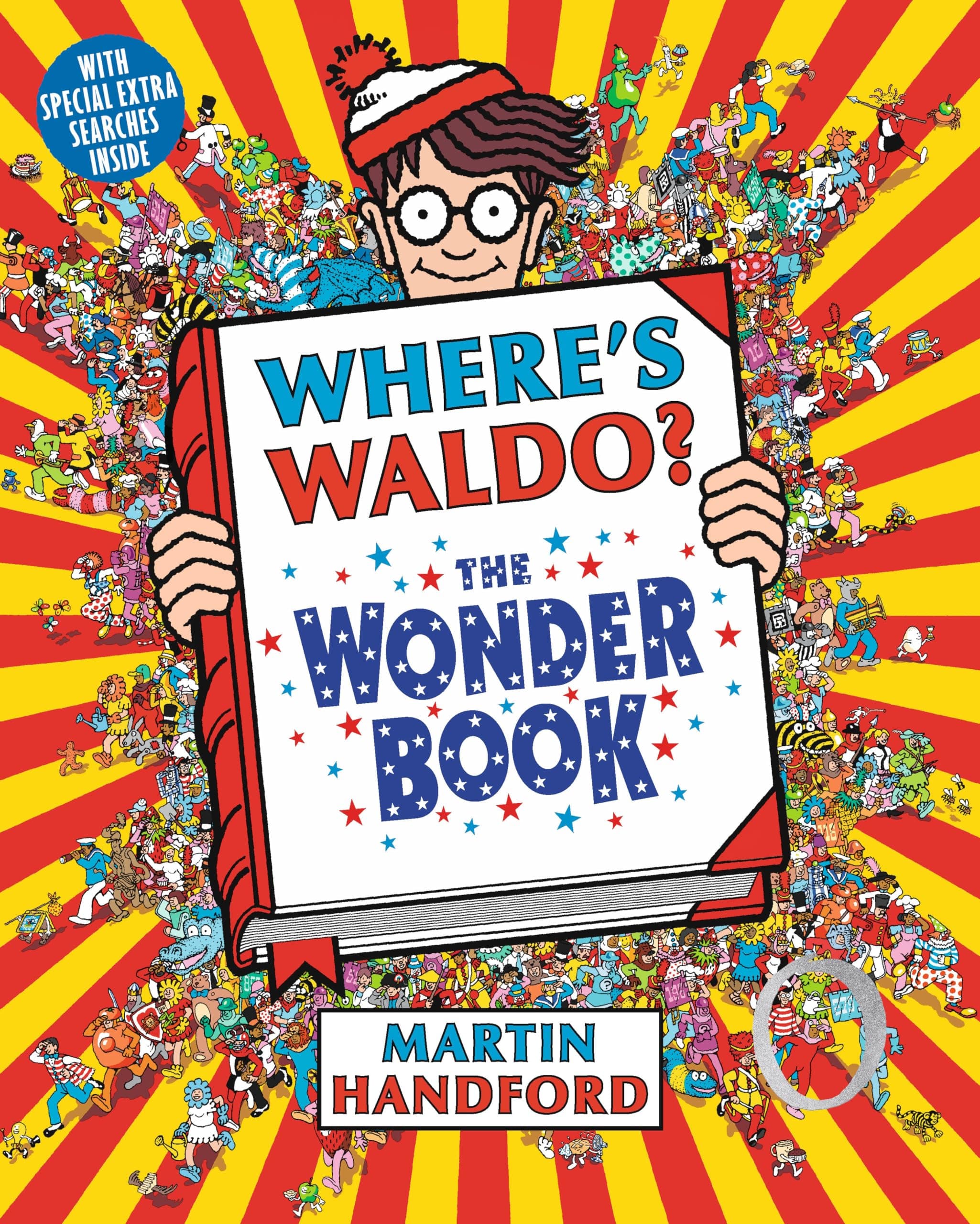 Where's Waldo? The Wonder Book: (A Hidden Object Activity Book with Search & Find Puzzles and Spot-the-Difference Game - a Perfect Gift & Travel Companion for All Ages)