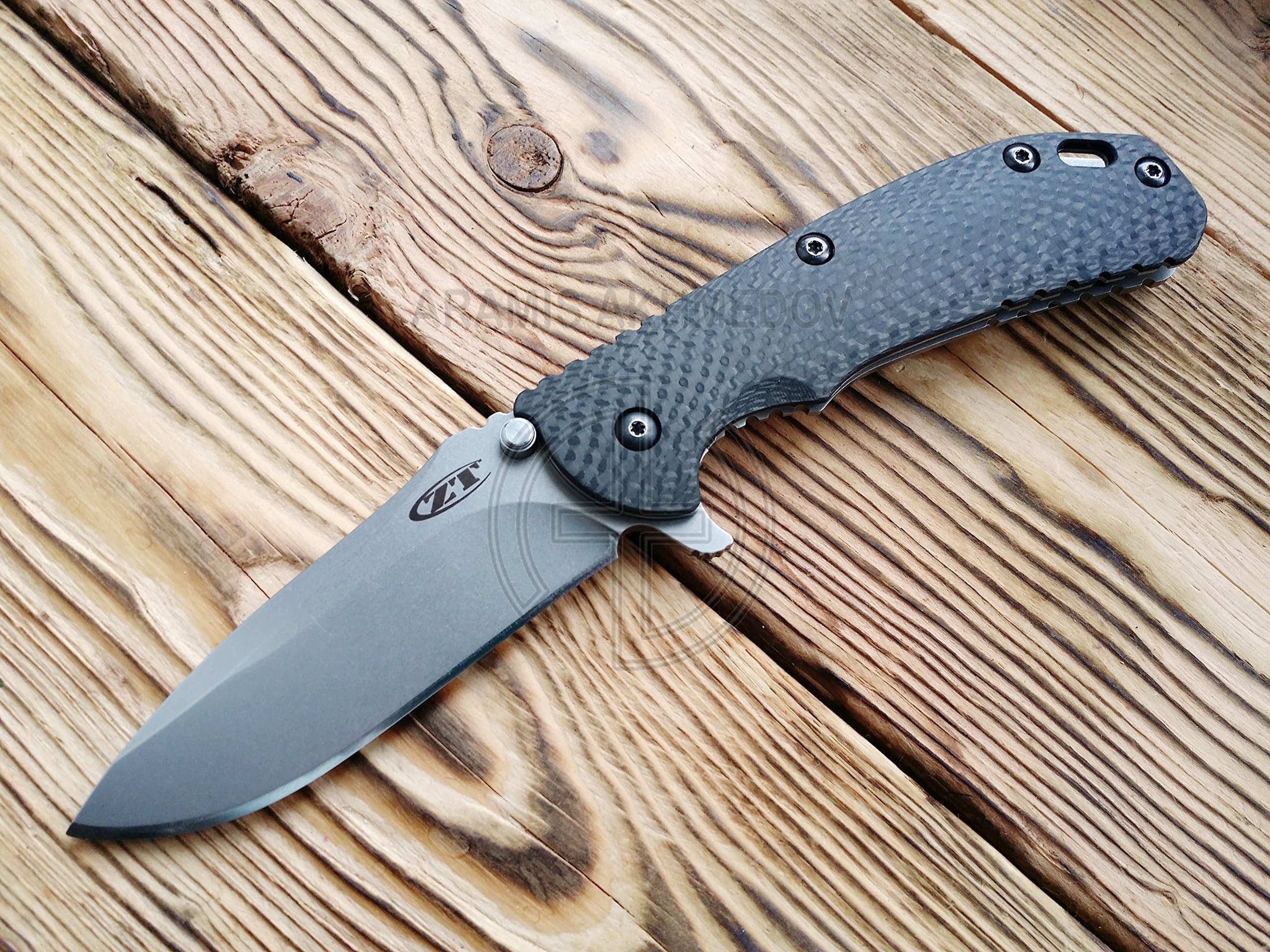 Custom Scale for Zero Tolerance 0560 - 0561, Model - 3D Classic, CarbonFiber (Sold Only Hamdles)