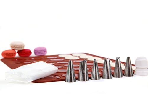 Big Non-Stick Macaron Baking Set 30 - Cake Decorating Tips By EverGreen