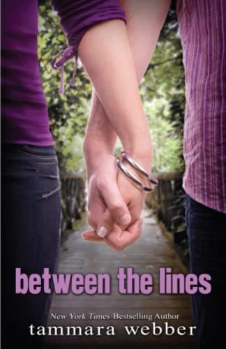 Between the Lines (Between the lines #1) Paperback – April 30, 2011